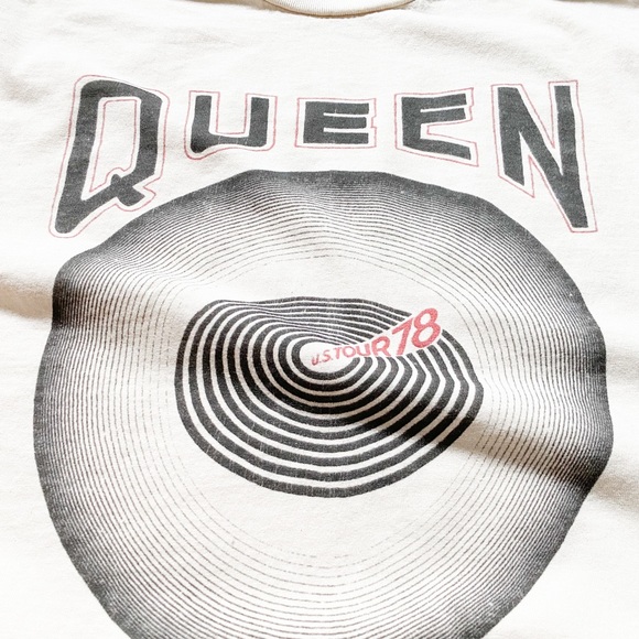 [LAST ONE] QUEEN 1978 TOUR DISTRESSED RETRO WASH MUSIC GRAPHIC BAND MUSIC TEE - Picture 3 of 4